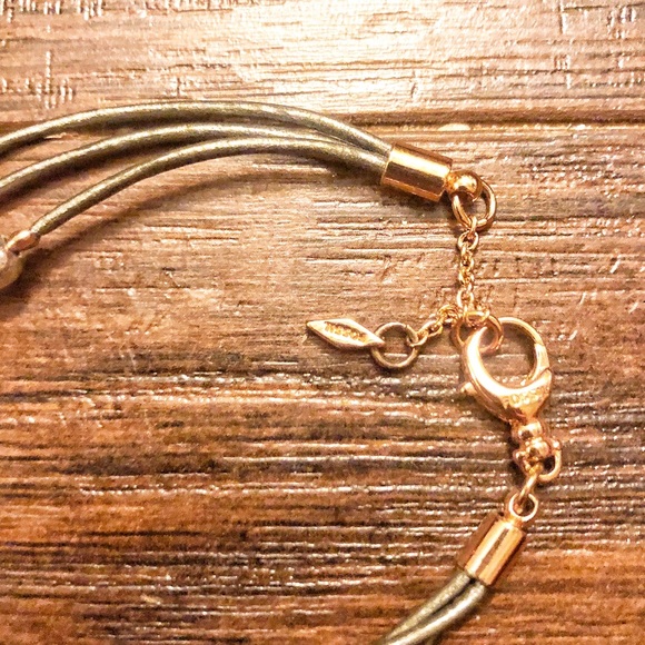 NWOT Fossil Two Tone Rose Gold Beaded Gray Leather Multi Strand Bracelet - Picture 3 of 4